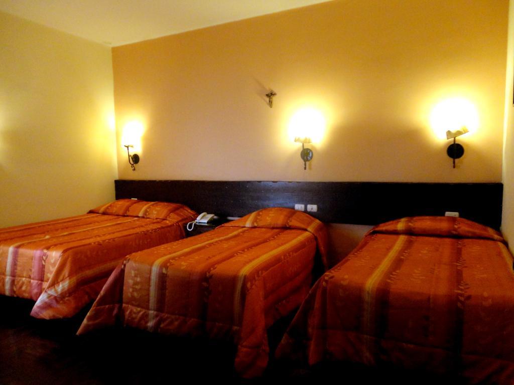 Hotel Llaqta Wasi à Lima Extérieur photo